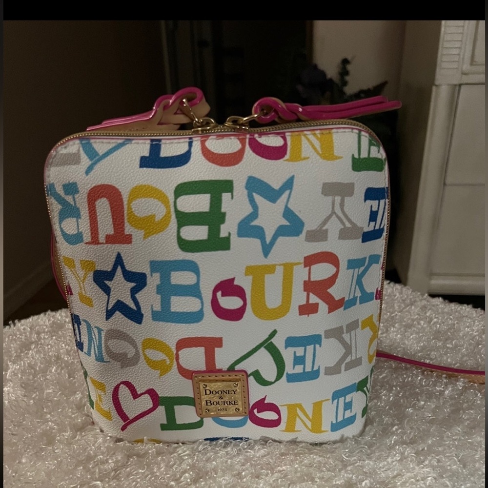 💥NWT Dooney Bourke Doodle Trixie Purse